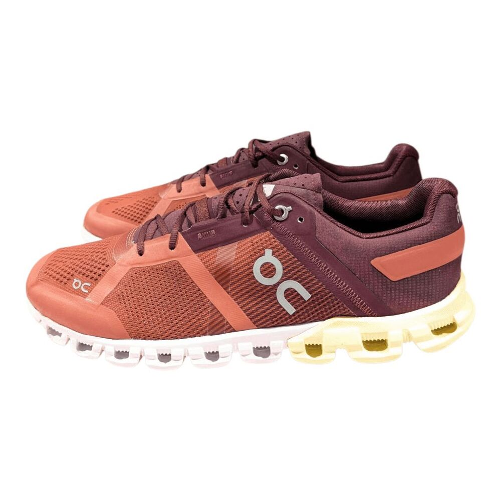 On Running Cloudflow Running Shoes Size 9 - image 3